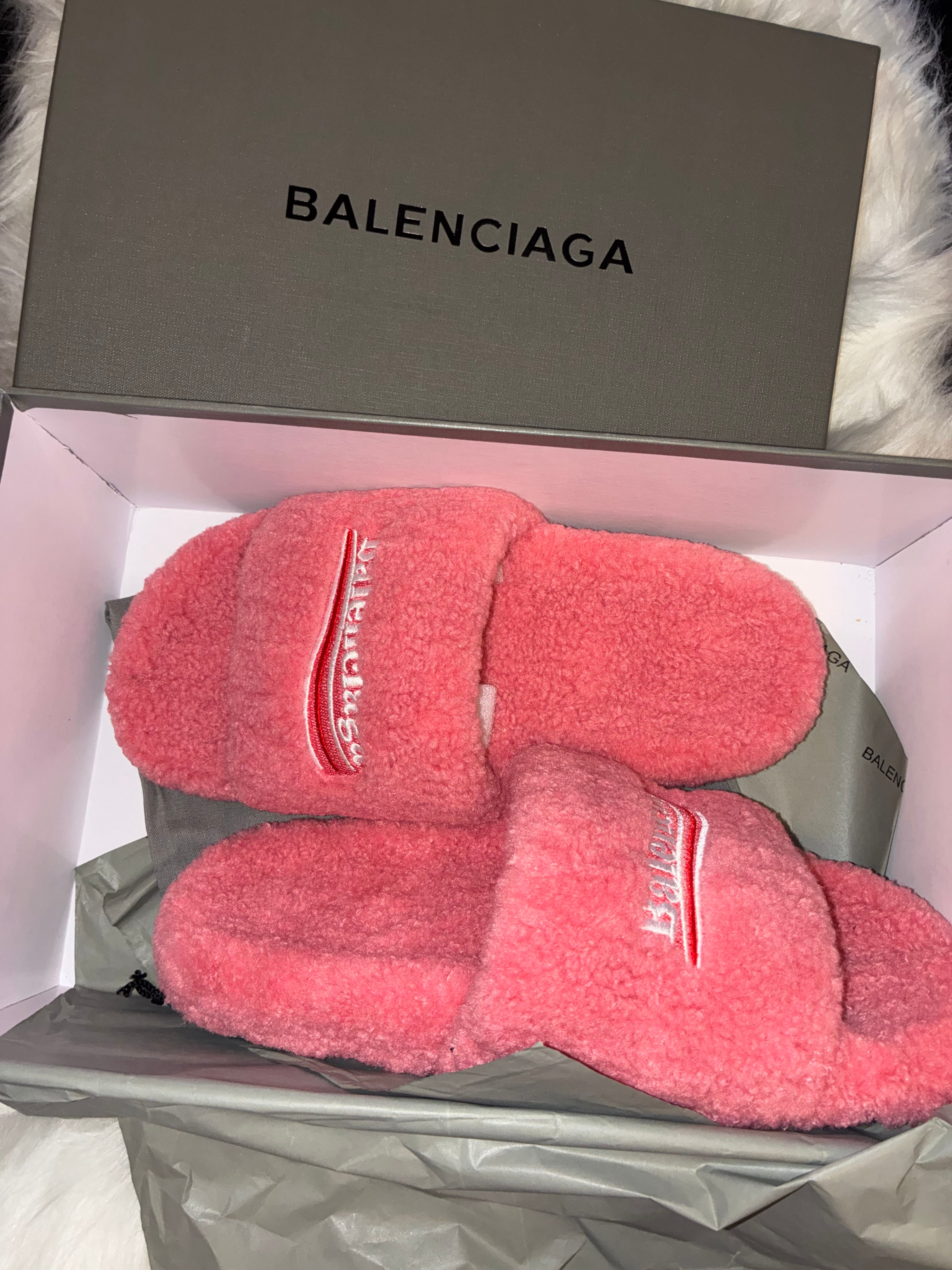 BALENCI SLIDES