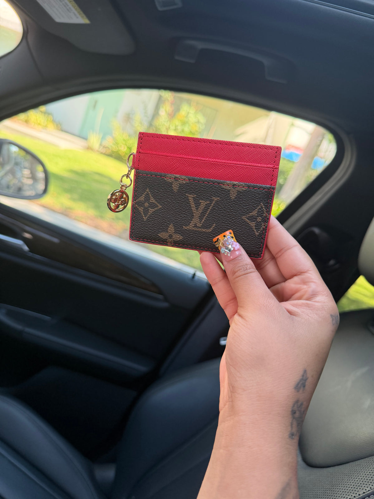 RED LV CARDHOLDER