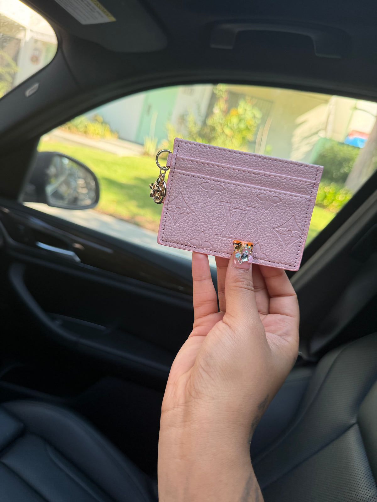 BABY PINK LV CARDHOLDER