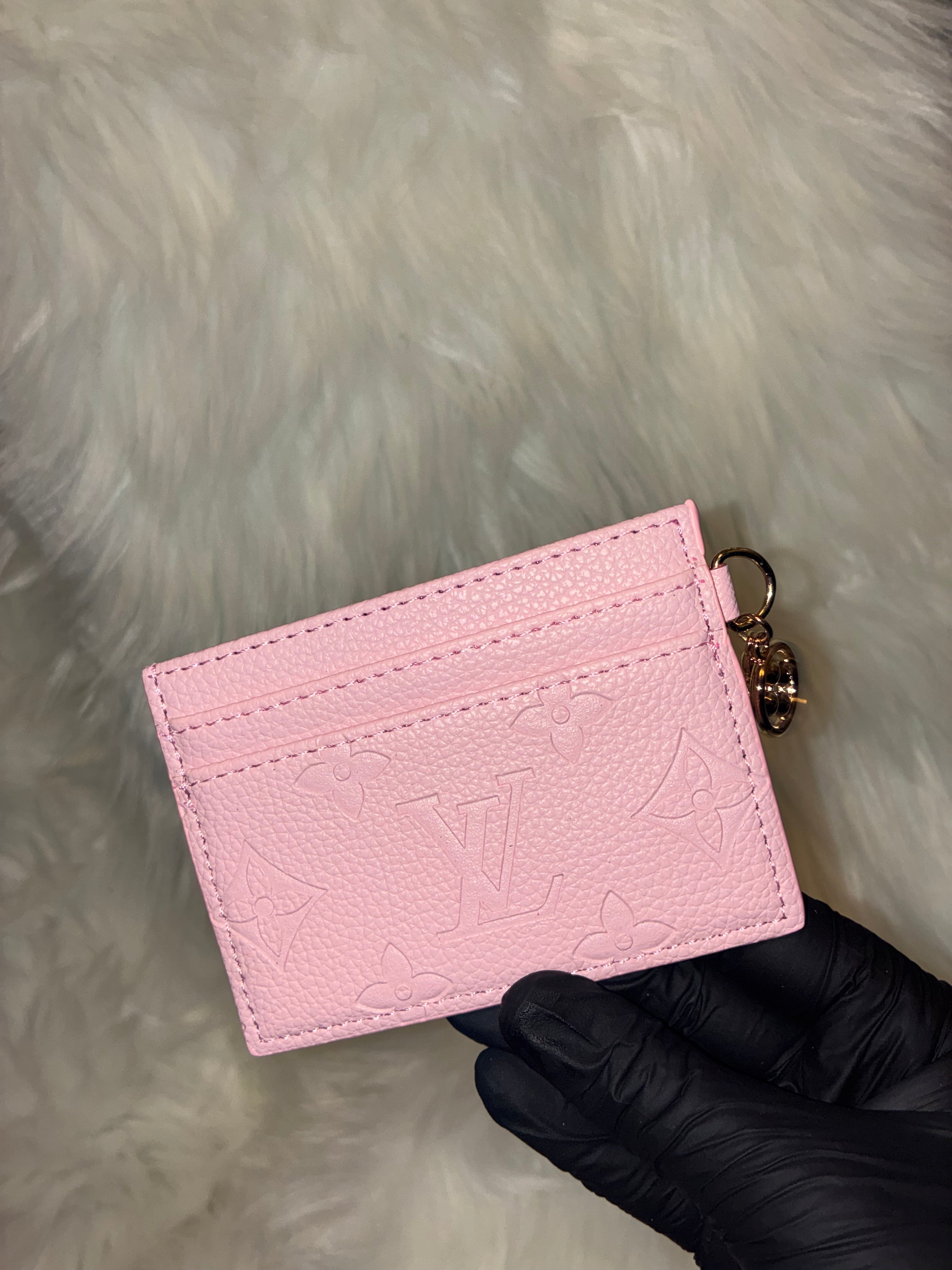 LV CARDHOLDER