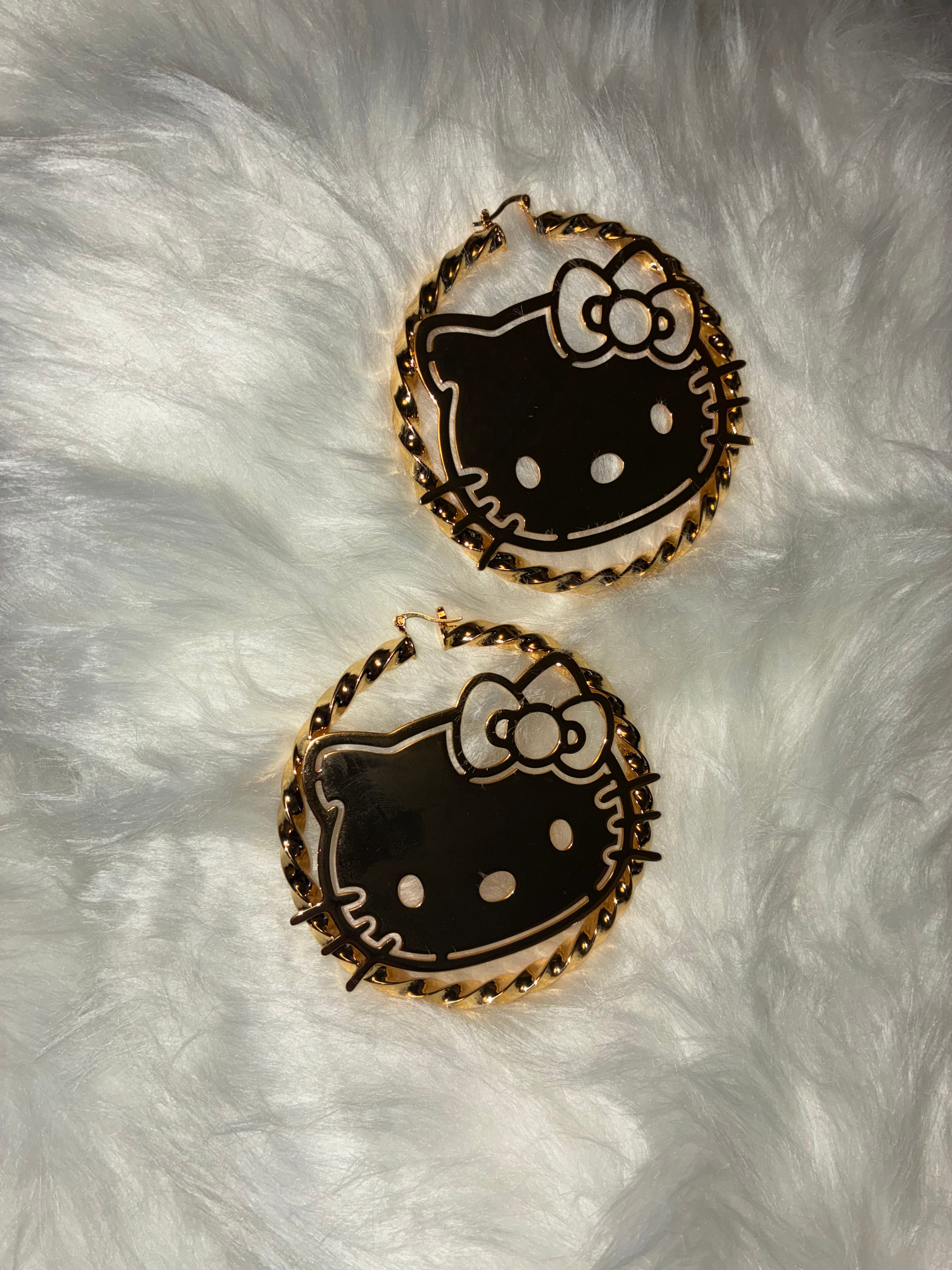 HELLO KITTY HOOPS